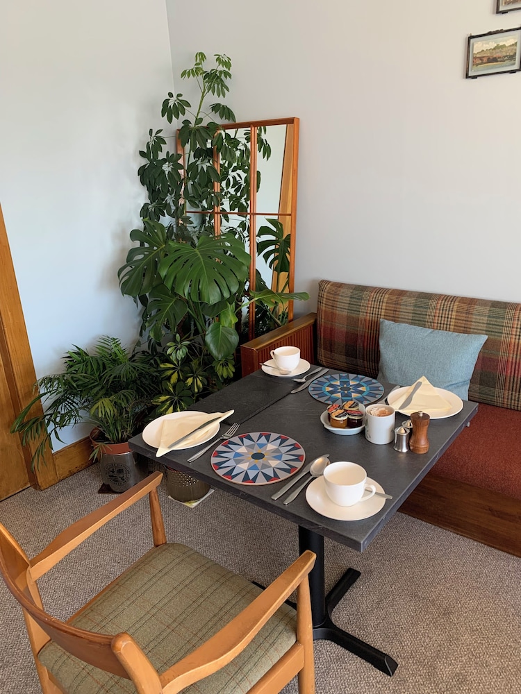 Leven House 35/46