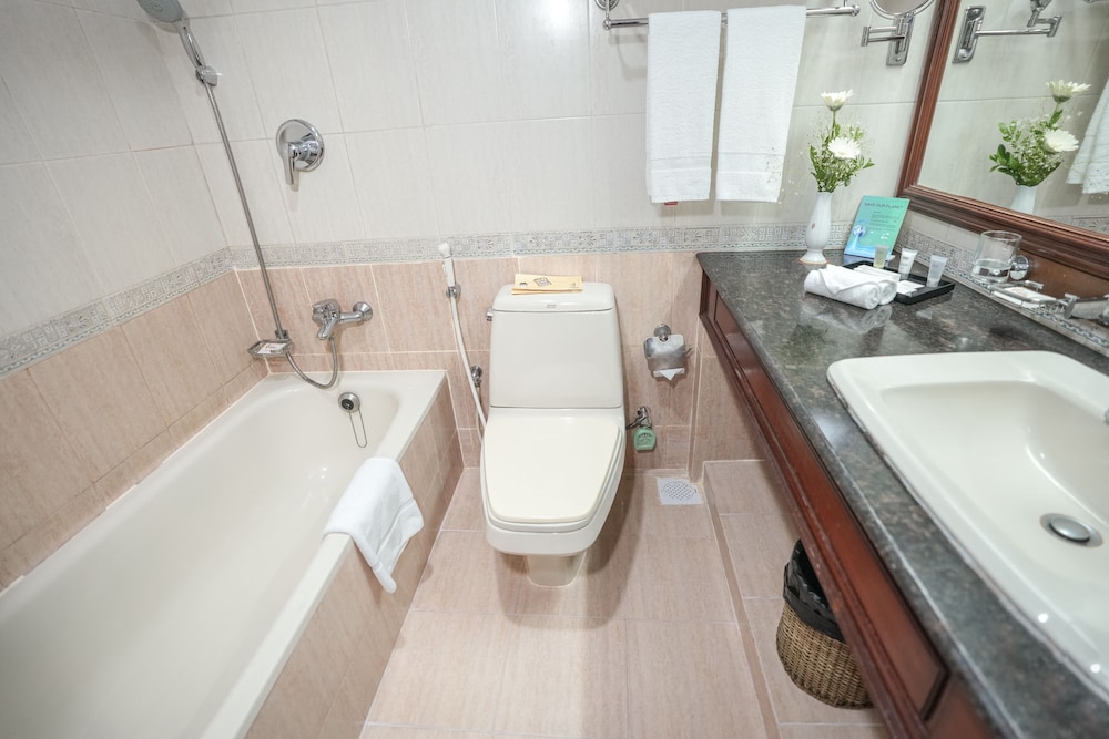 غرفة ديلوكس بسرير كينج، Hotel Sarina 18/21