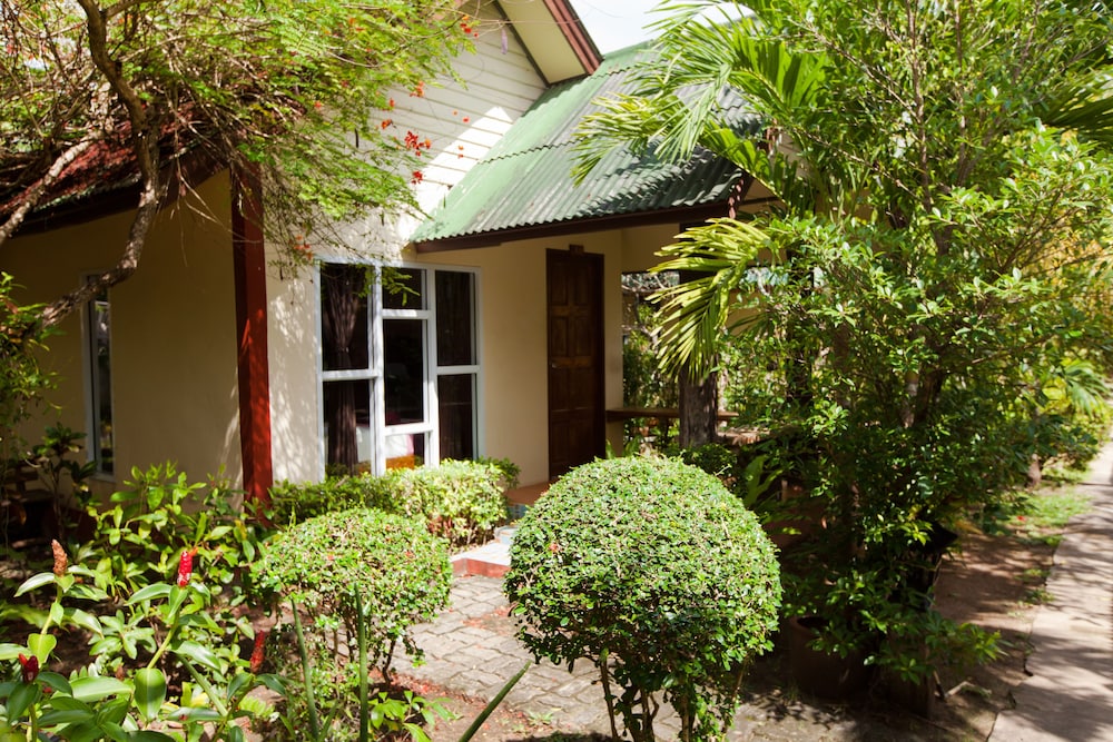LANTA RIVIERA RESORT 4/37
