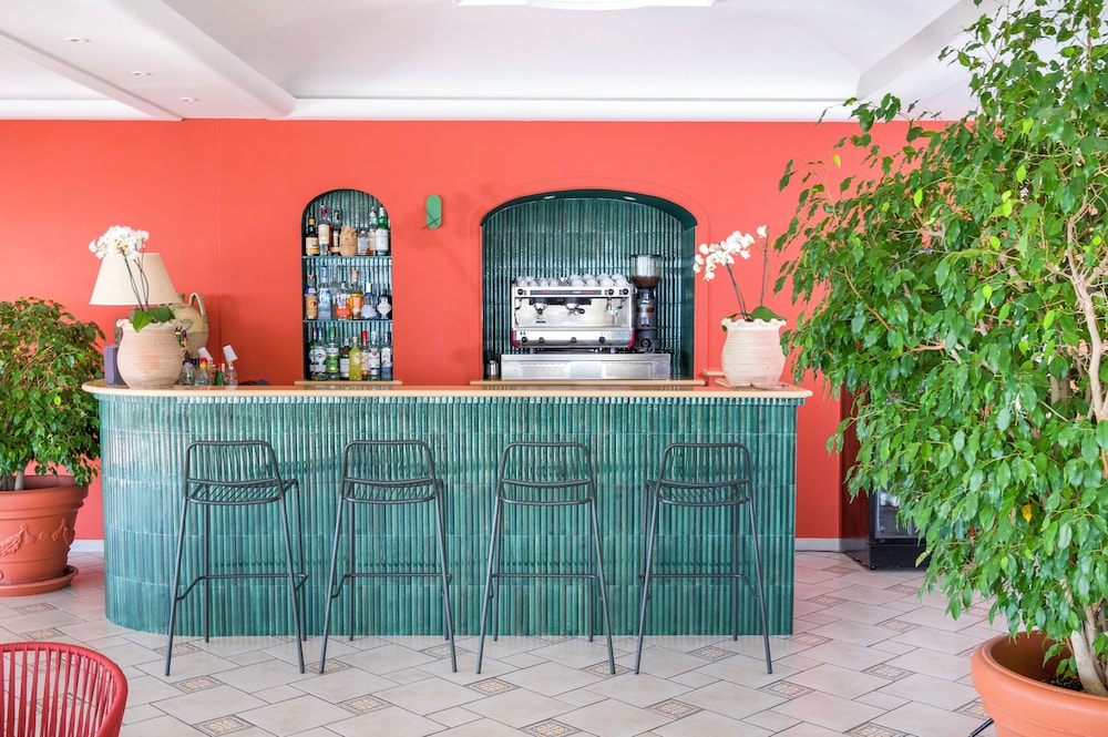 Hotel Villa Ireos 8/50