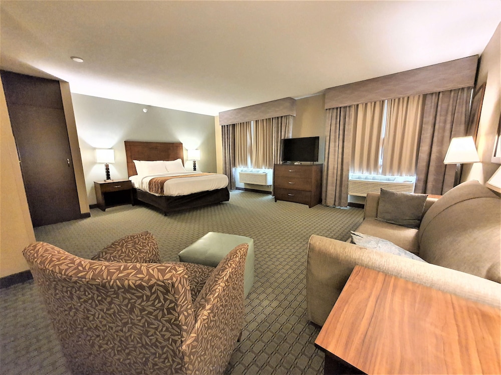 AmeriVu Inn and Suites - Chisago City 31/37