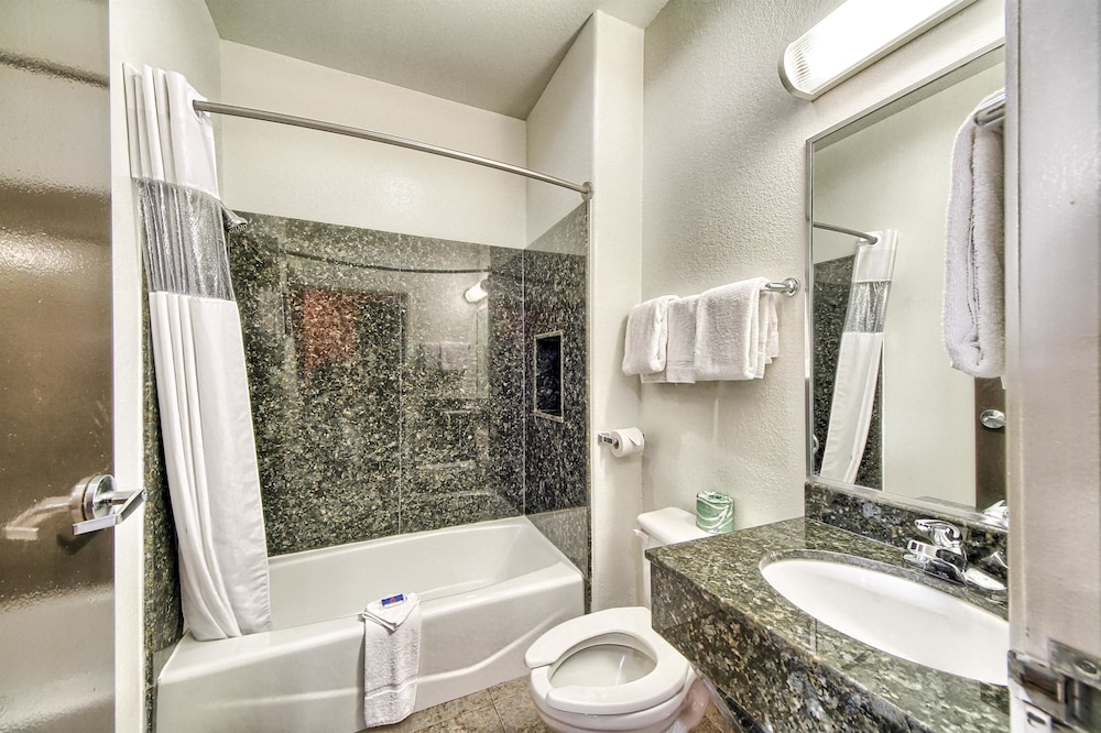 Motel6 Mission, TX 14/49