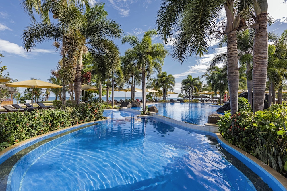 Samoa Beach Resort 3/70