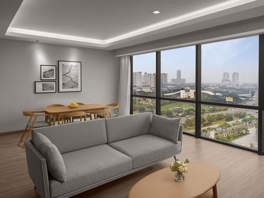 Sheraton Hanoi West 45/71