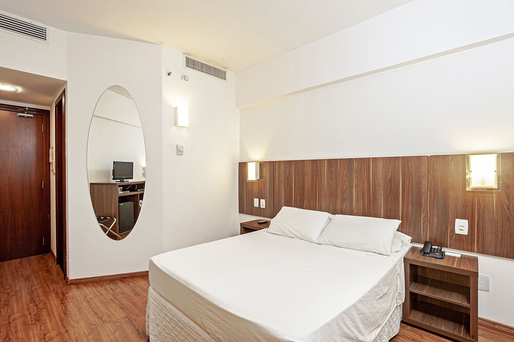 Firenze Business Hotel (ex Slaviero Essential Palhoca Viacatarina) 22/63