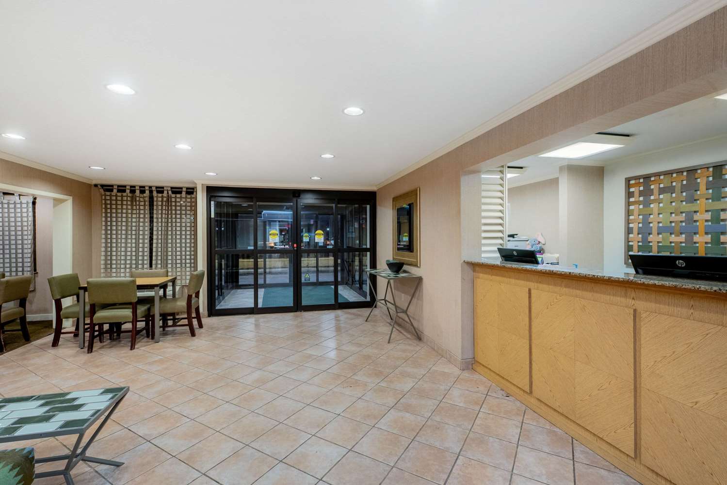 La Quinta Inn And Suites By Wyndham Mansfield Oh 7/27