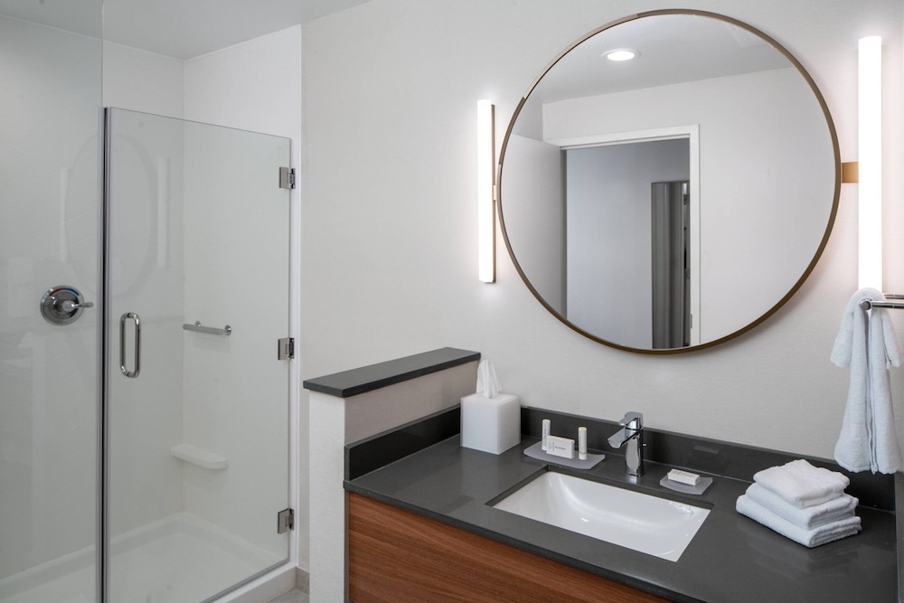 Fairfield Inn & Suites Pensacola Pine Forest 7/33