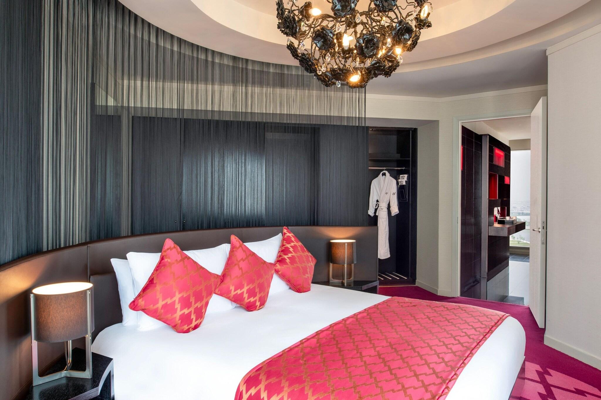 1 Bedroom, Presidential, Wow, Suite, King Bed