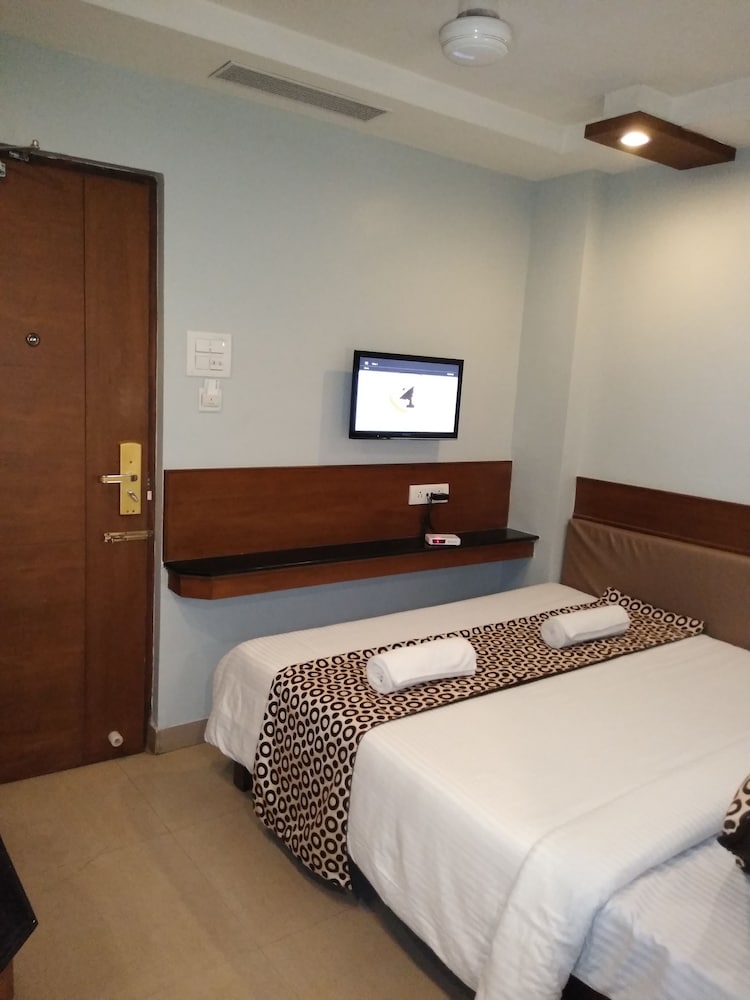 The Nook Hotel 15/68
