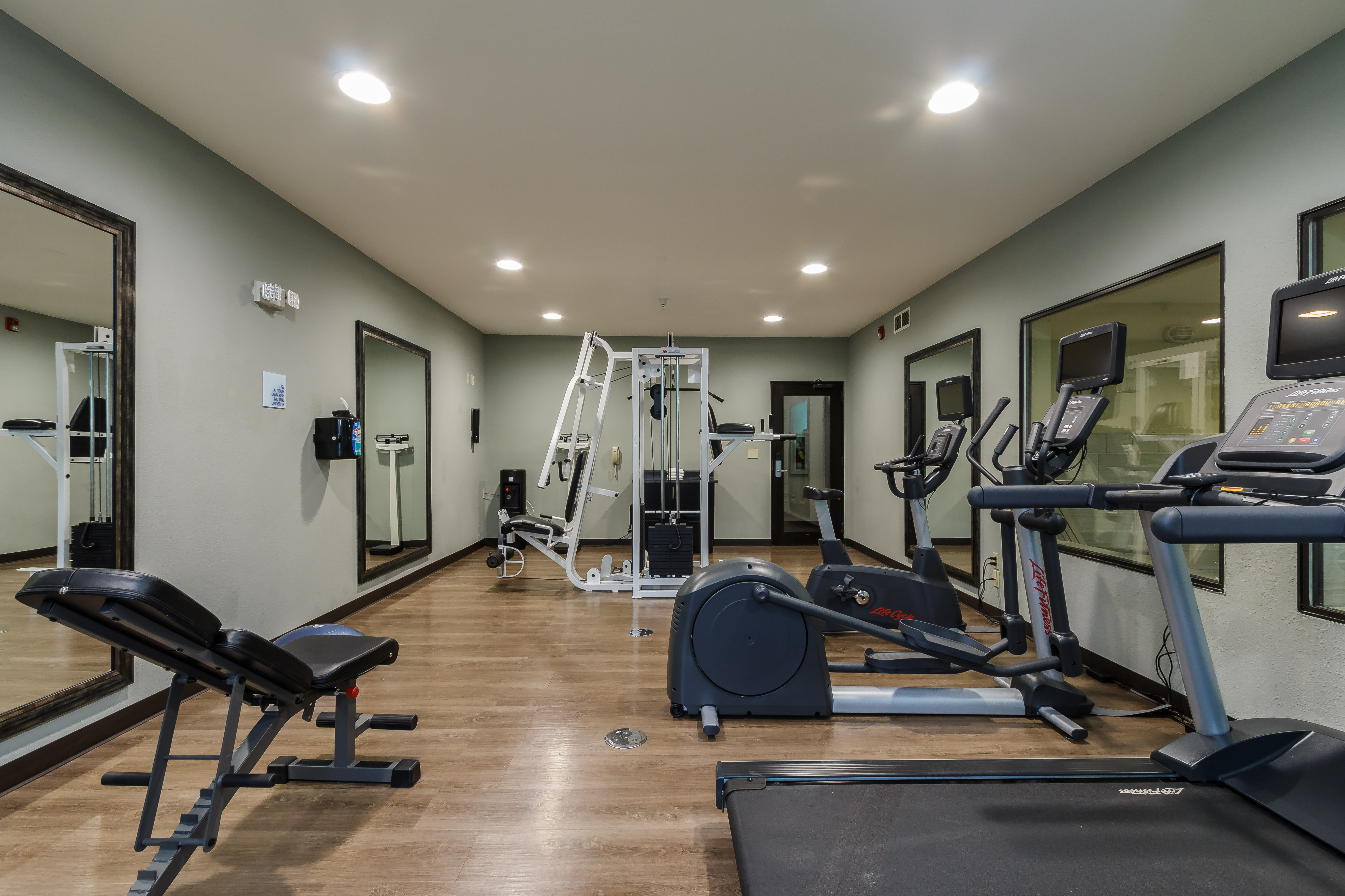 Holiday Inn Express Hotel & Suites South Bend 44/63