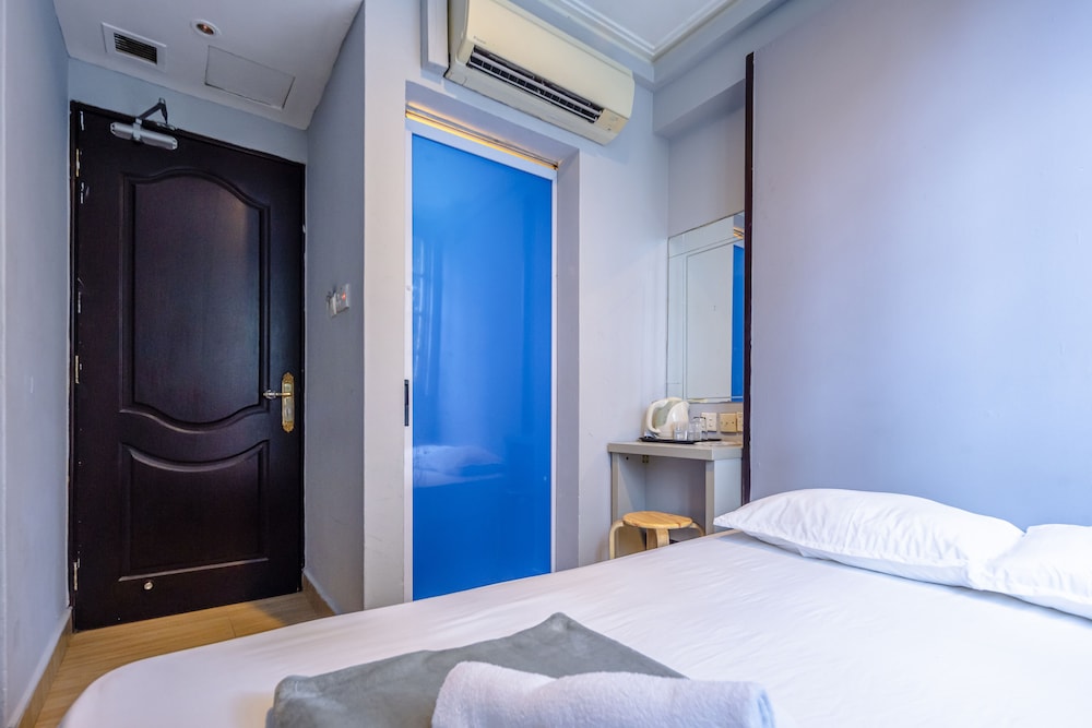 K Hotel 14 24/48