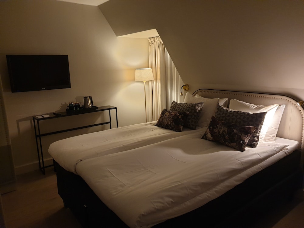 Hotel Reisen - The Unbound Collection by Hyatt 14/76