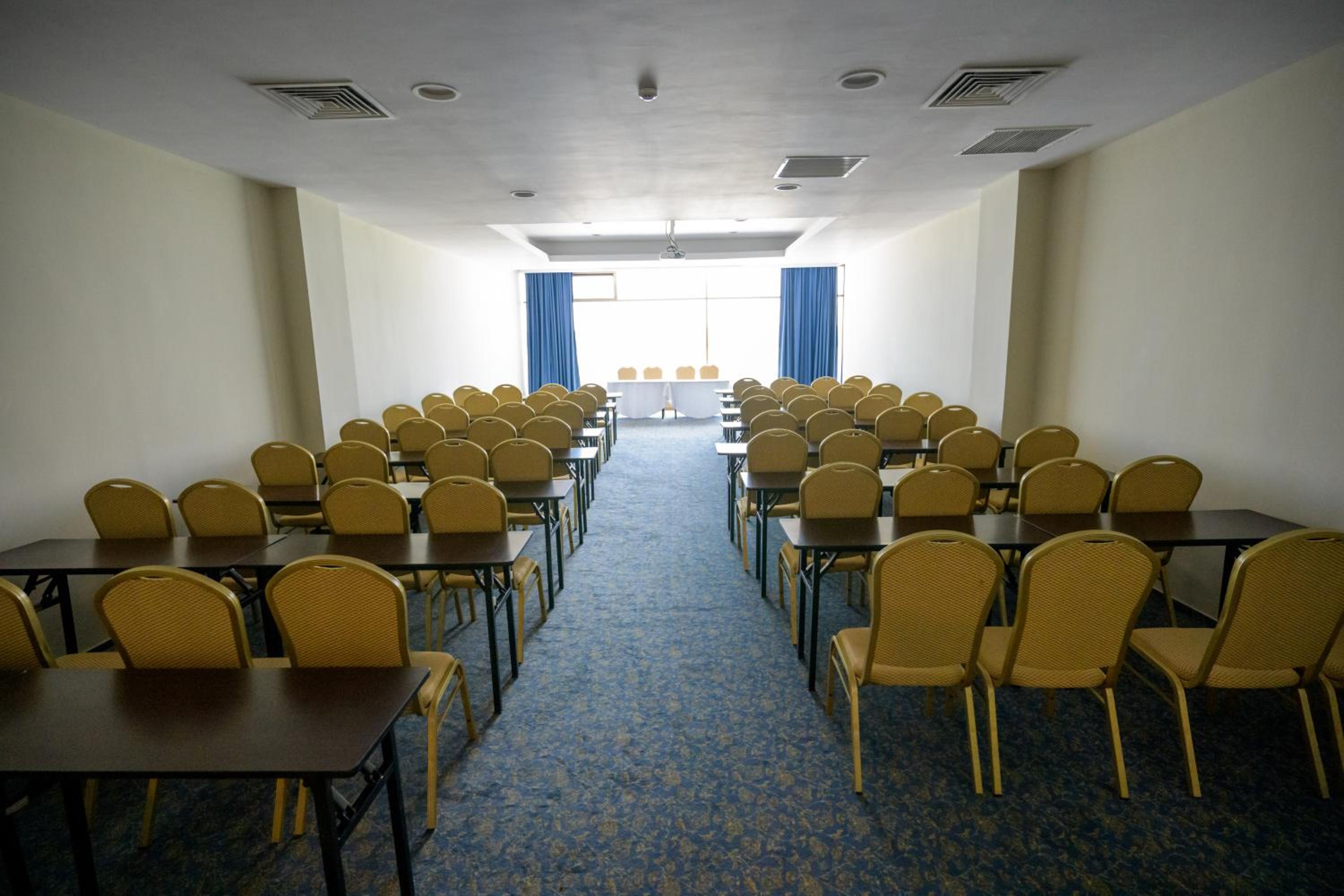 Esplanada Hotel 40/50