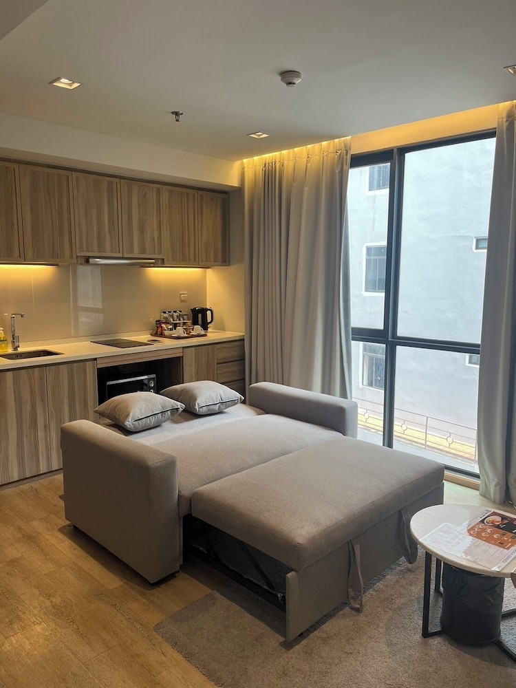 2 Bedrooms Suite