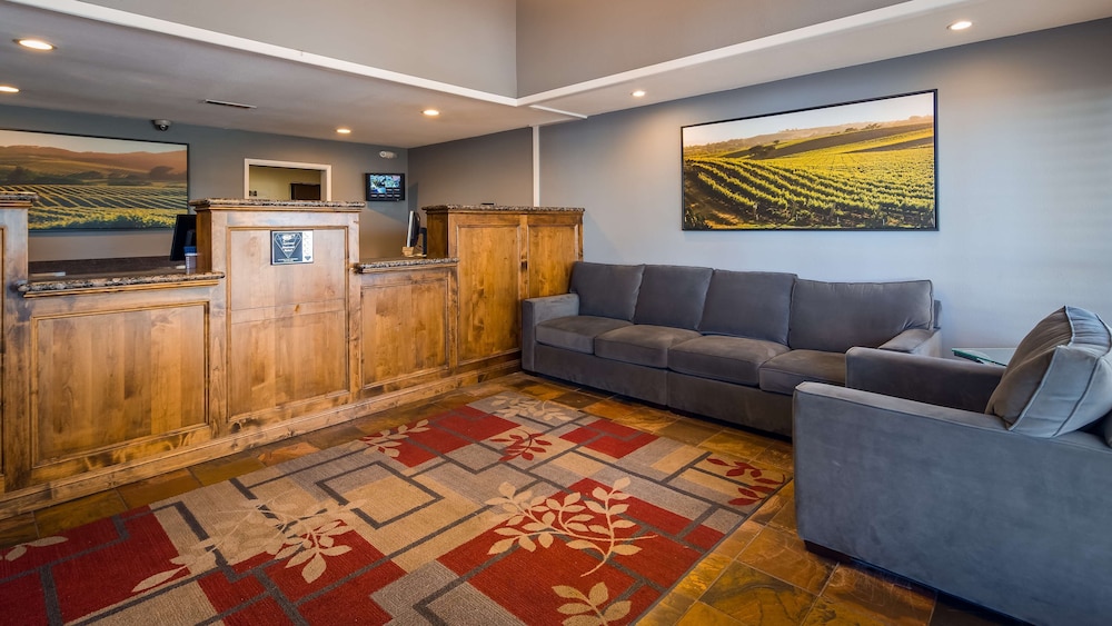 Sonoma Winegrower's Inn 36/42