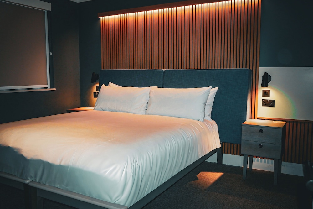 Village Hotel Reading 28/59