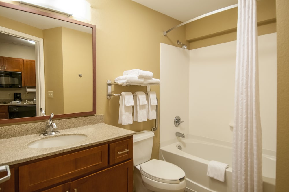 Candlewood Suites Flowood 14/39