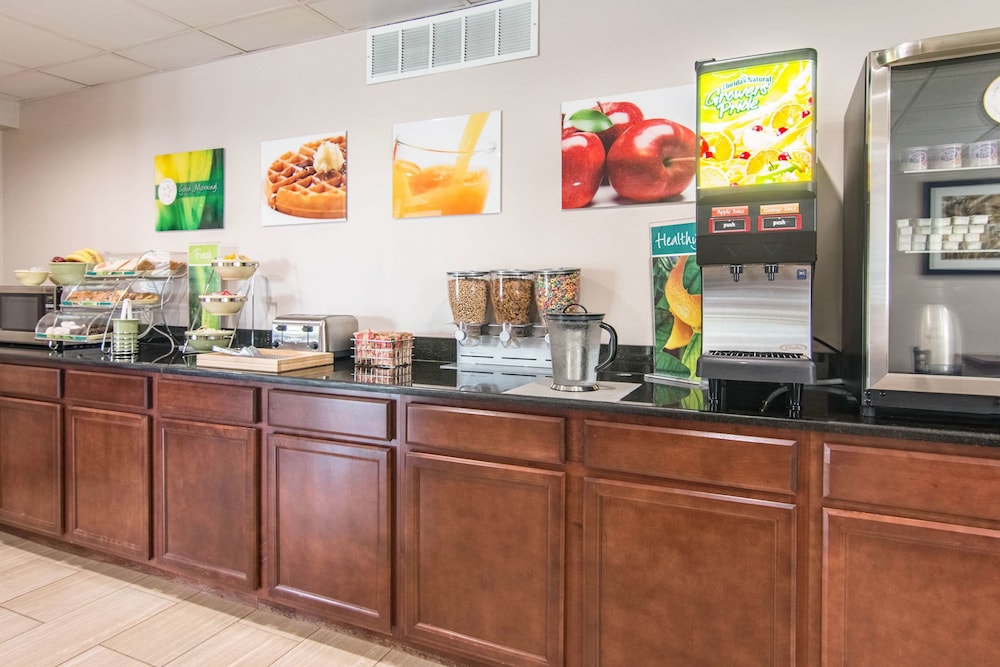 Quality Inn Foristell, MO 42/48