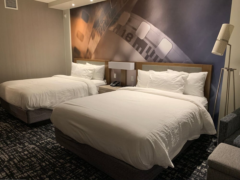 Courtyard by Marriott Thousand Oaks Agoura Hills 15/53