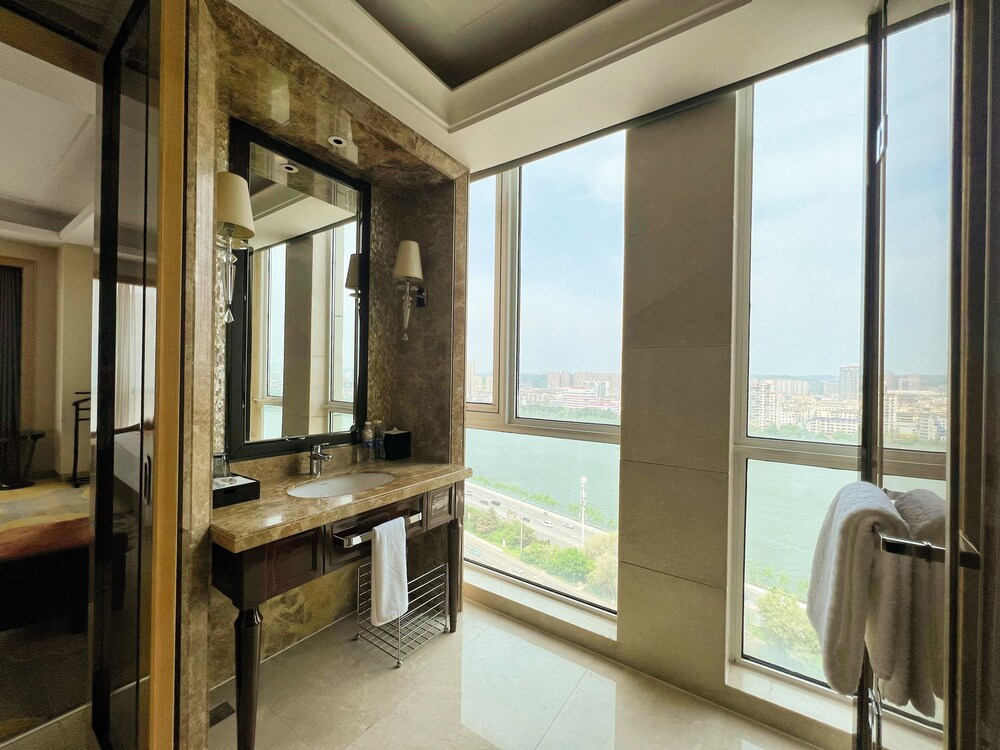 Wanda Realm Hotel Fushun 56/57