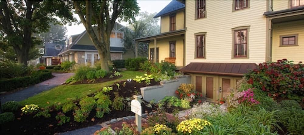 Inn At Leola Village 68/72