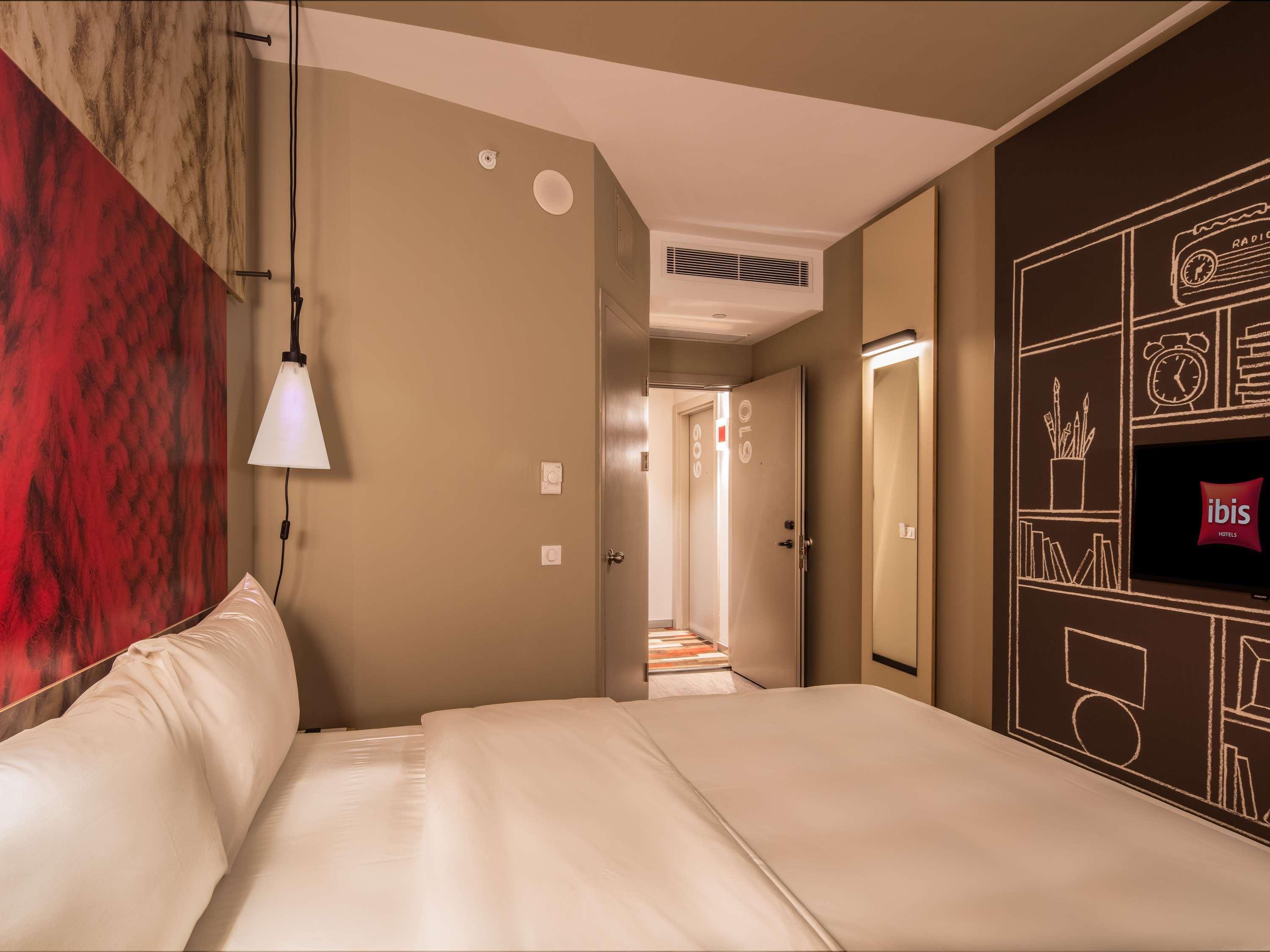 Room, Double Bed