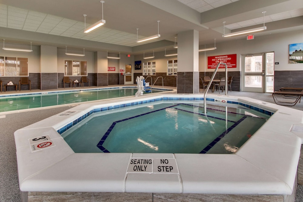 Drury Inn & Suites Cleveland Beachwood 19/50