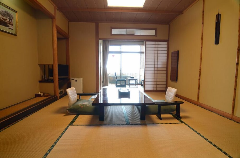 Inatori Tokai Hotel Yuen 35/72