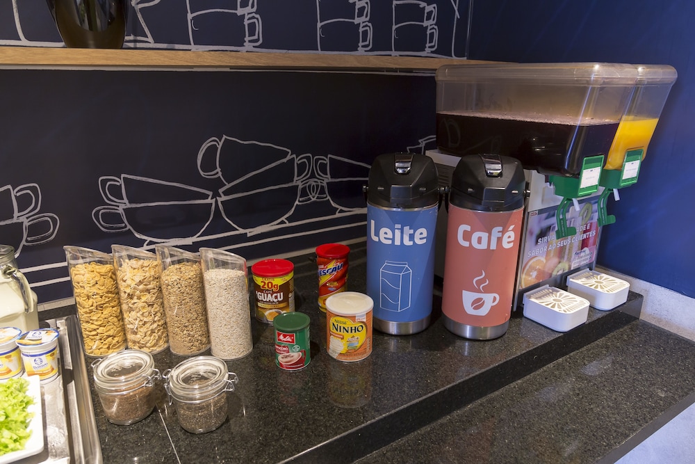 Ibis Budget Blumenau 36/68