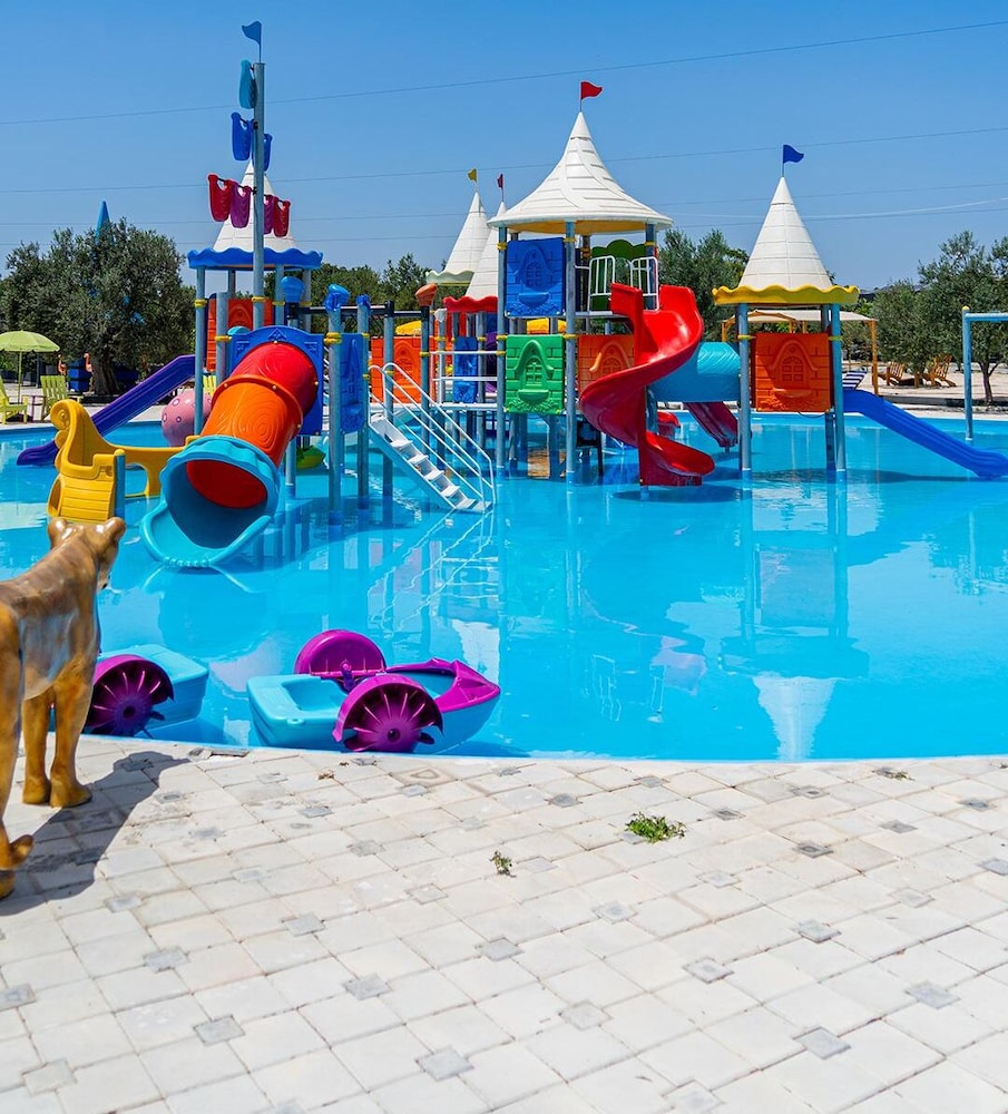 Simlarda Country Club 71/79