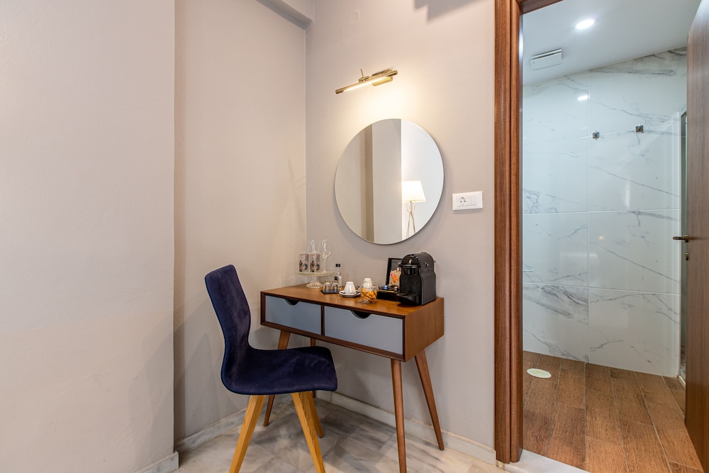 Minaret Suites and Apartments 6/50