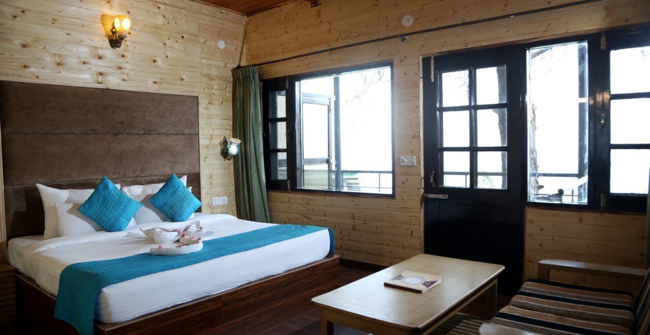 Deluxe, Double Bed
