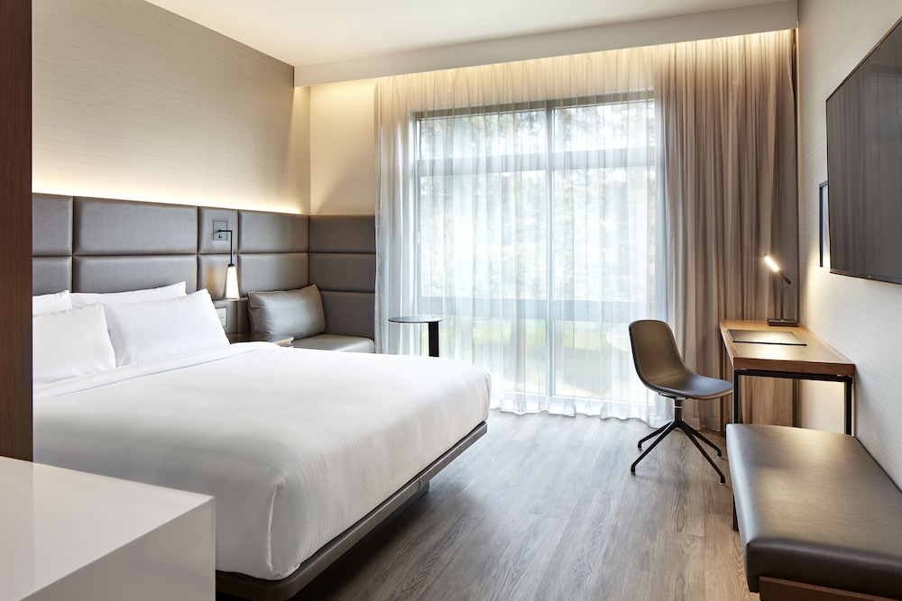 Room, King Bed, Accessible