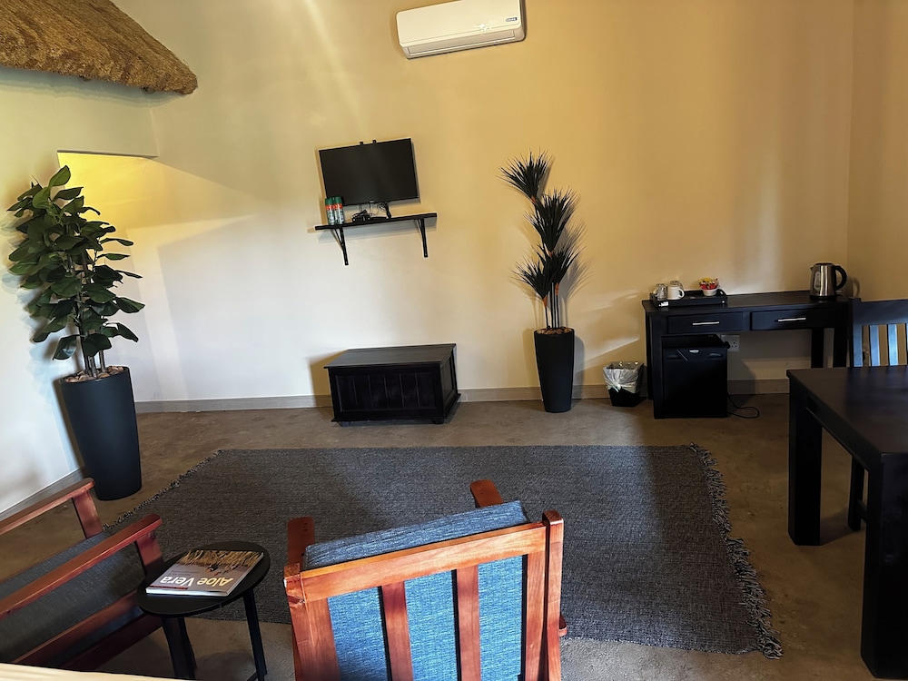 Iphofolo Lodge 22/48