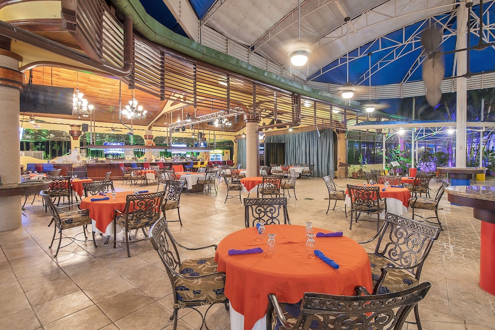 Hotel Casa Roland Golfito (ex Casa Roland Marina Resort) 49/72
