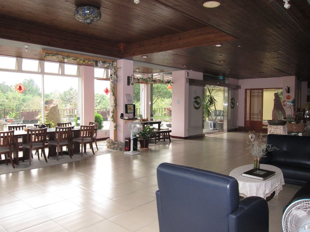 Zen and Pine Resort 37/63