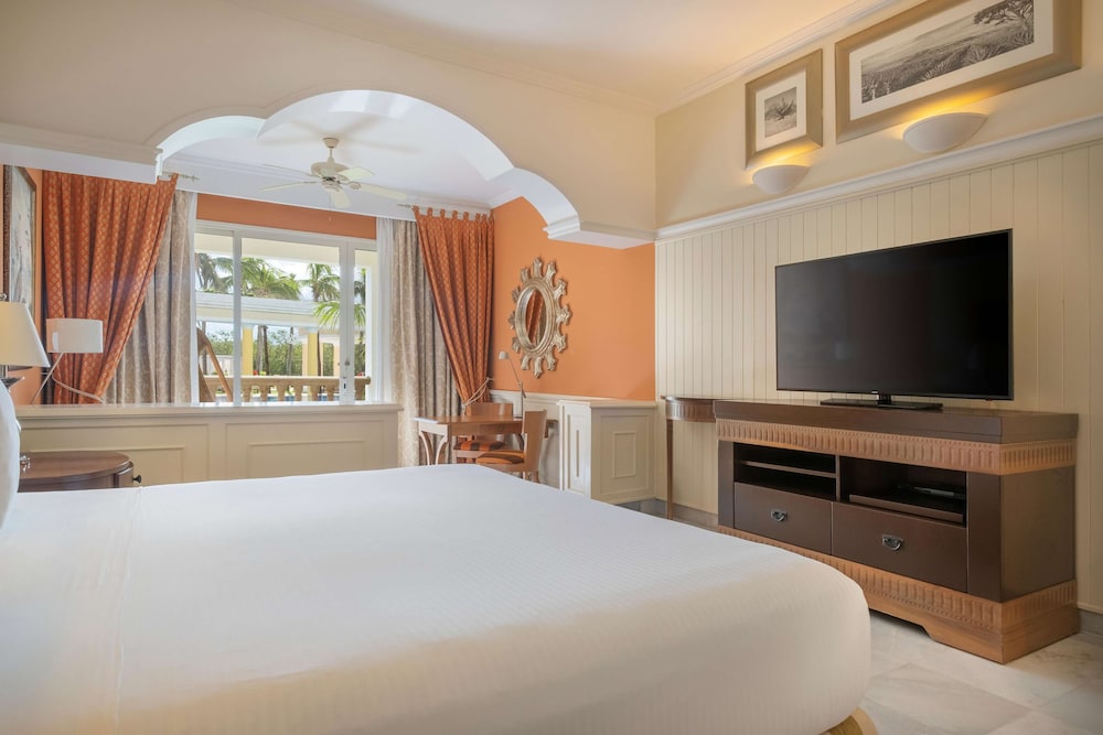 Suite, Double Bed, Pool Access