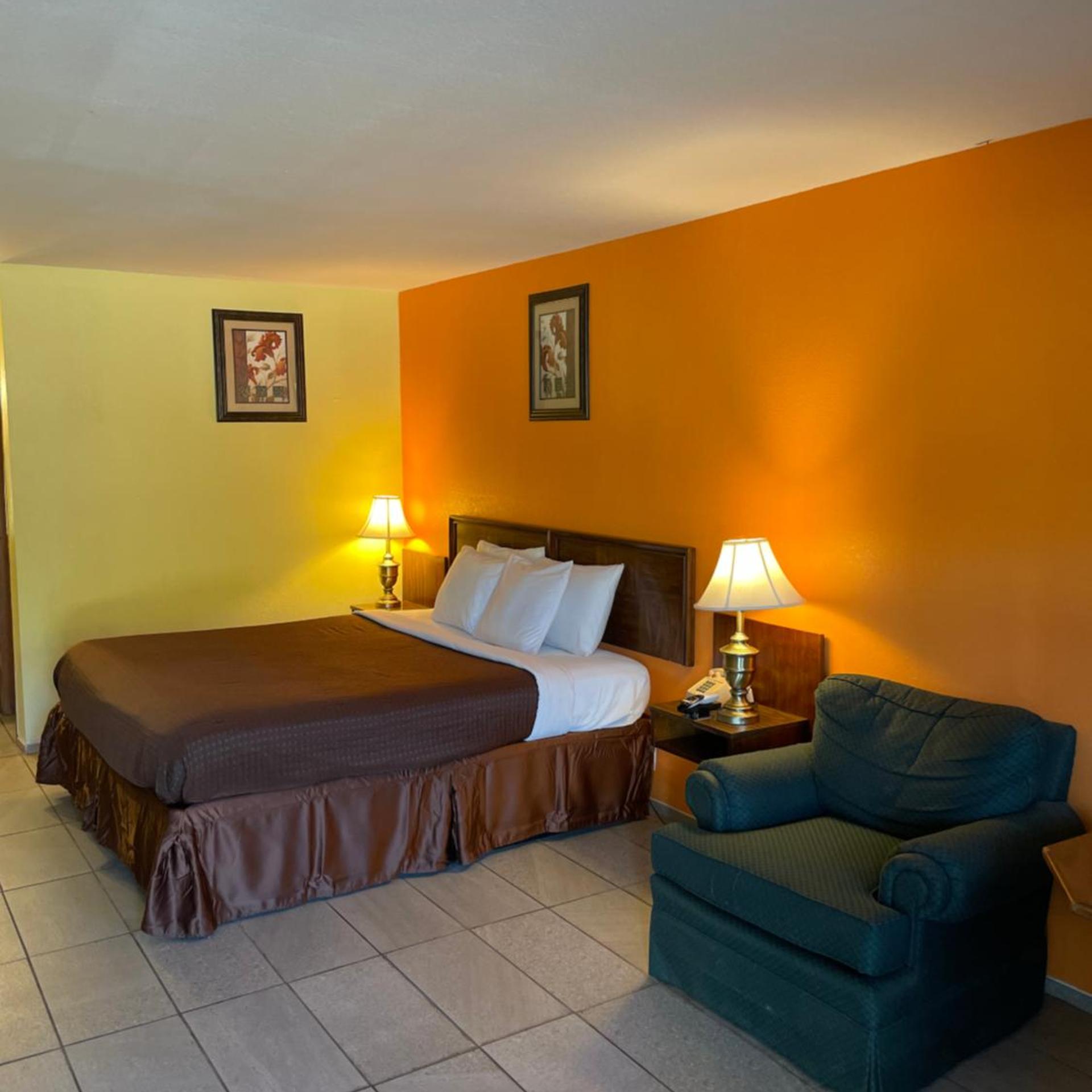 Linder Motor Lodge 12/21