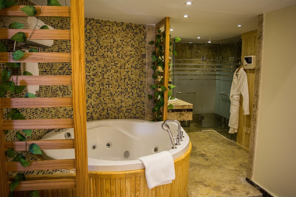 TOLIP TABA RESORT AND SPA 50/50