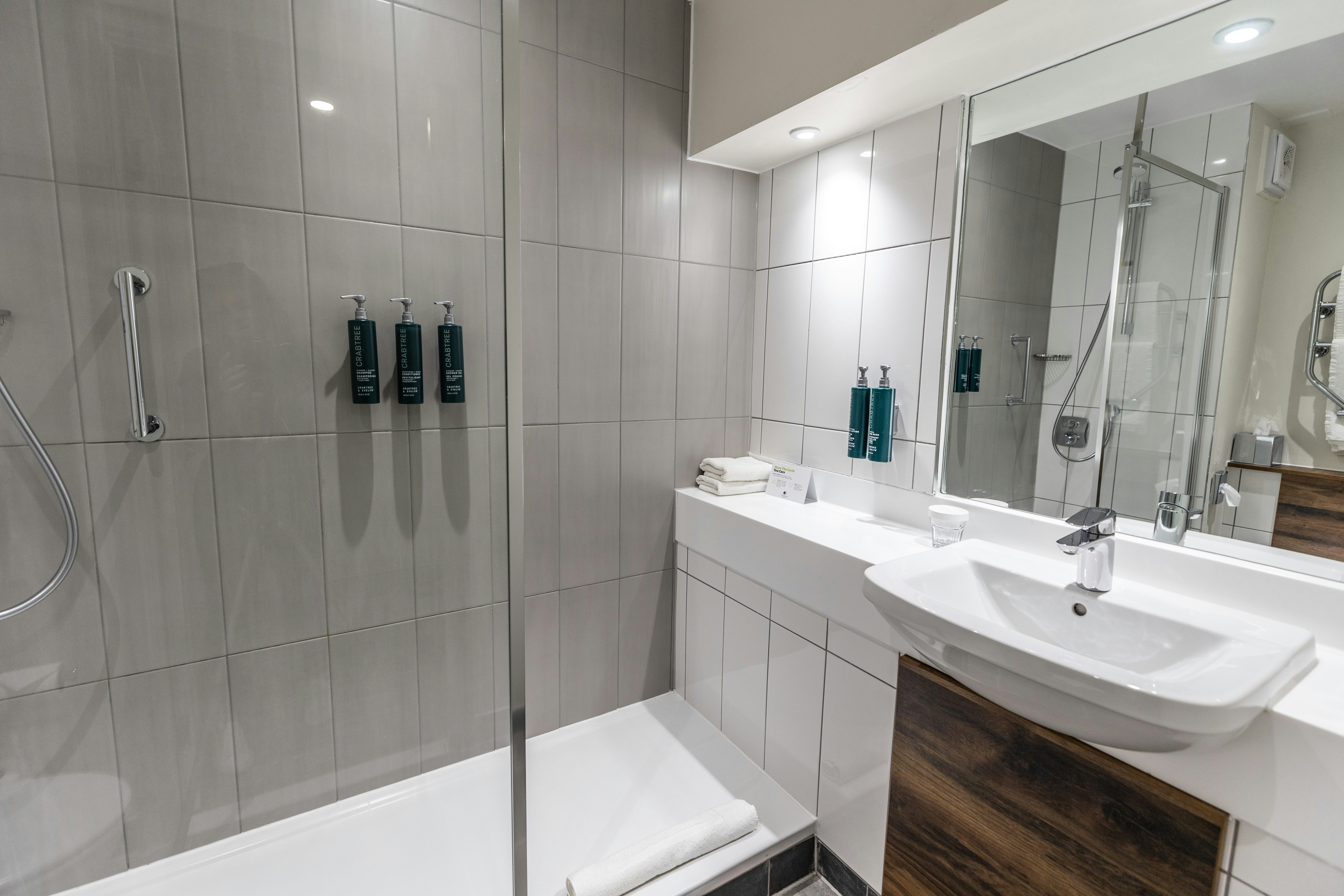 DoubleTree by Hilton Cheltenham - Cotswolds 70/70