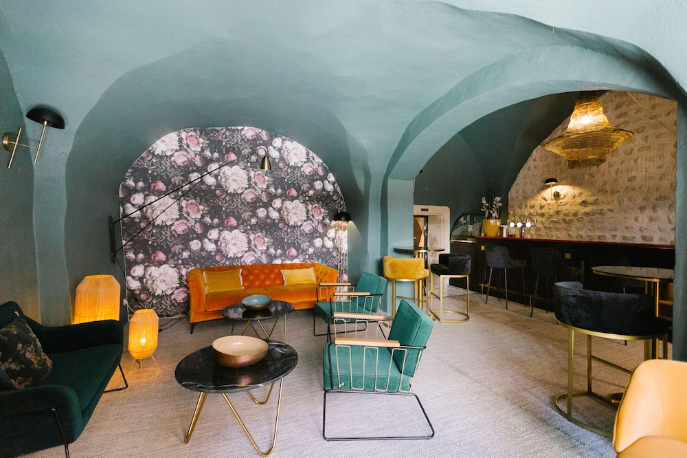 Hotel L Esplan 33/53