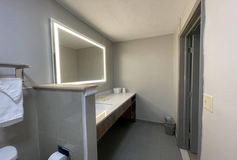 Days Inn And Suites By Wyndham York 26/28