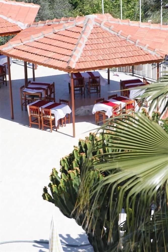 Apollon Hotel 23/37
