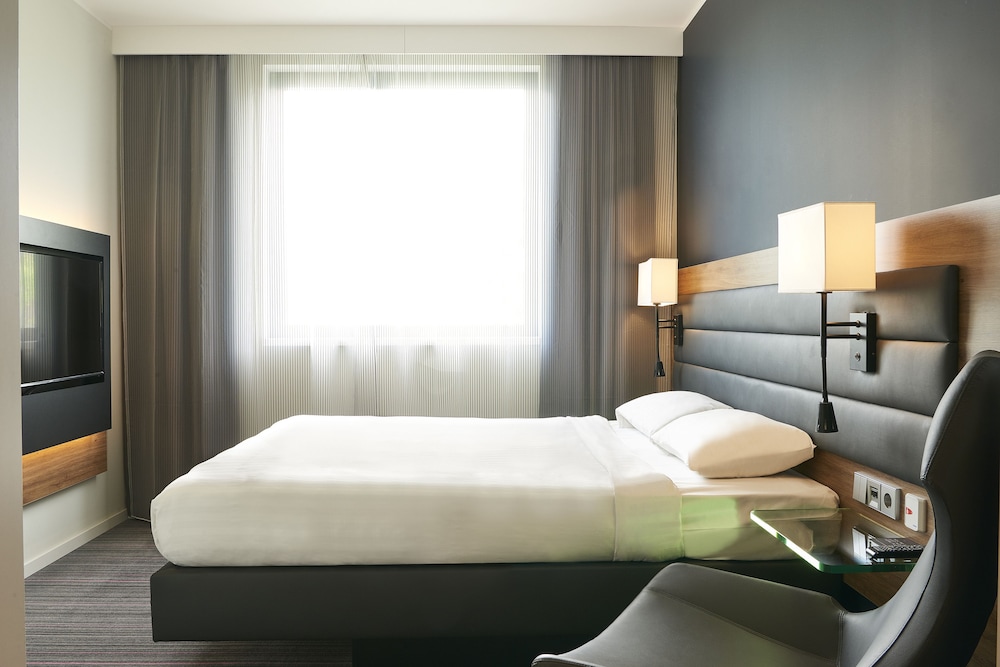 MOXY FRANKFURT ESCHBORN 10/39