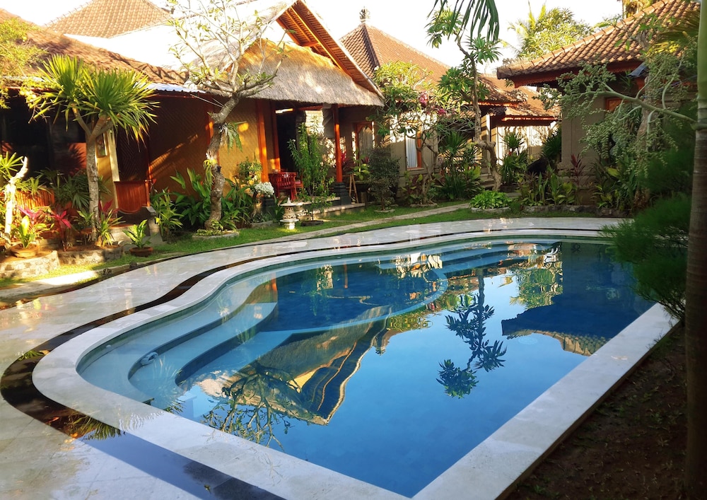 Geringsing Bungalows 24/50