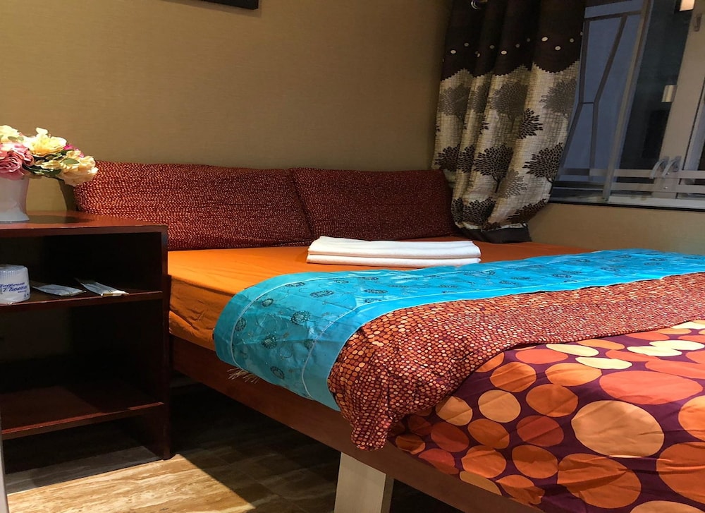 Rich Hotel 14/50