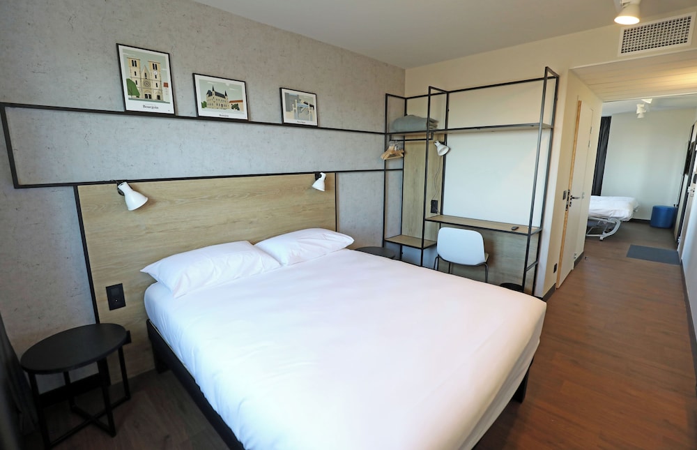 Ibis Bourgoin Jallieu Medipole 16/48