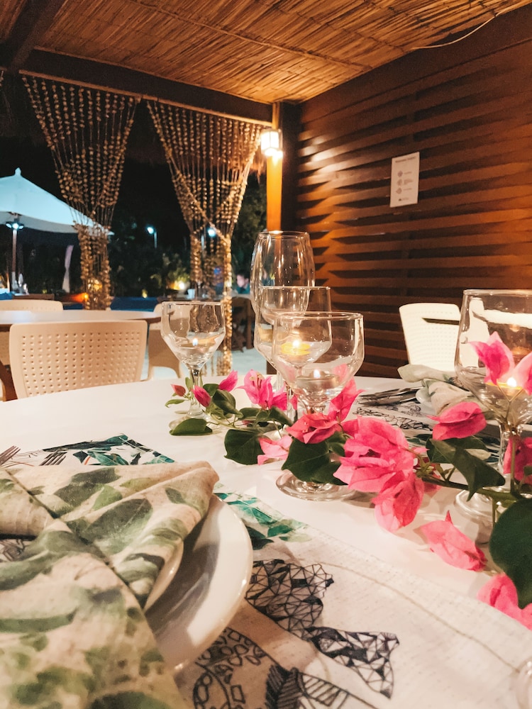 Dolphin Villa Hotel 37/50