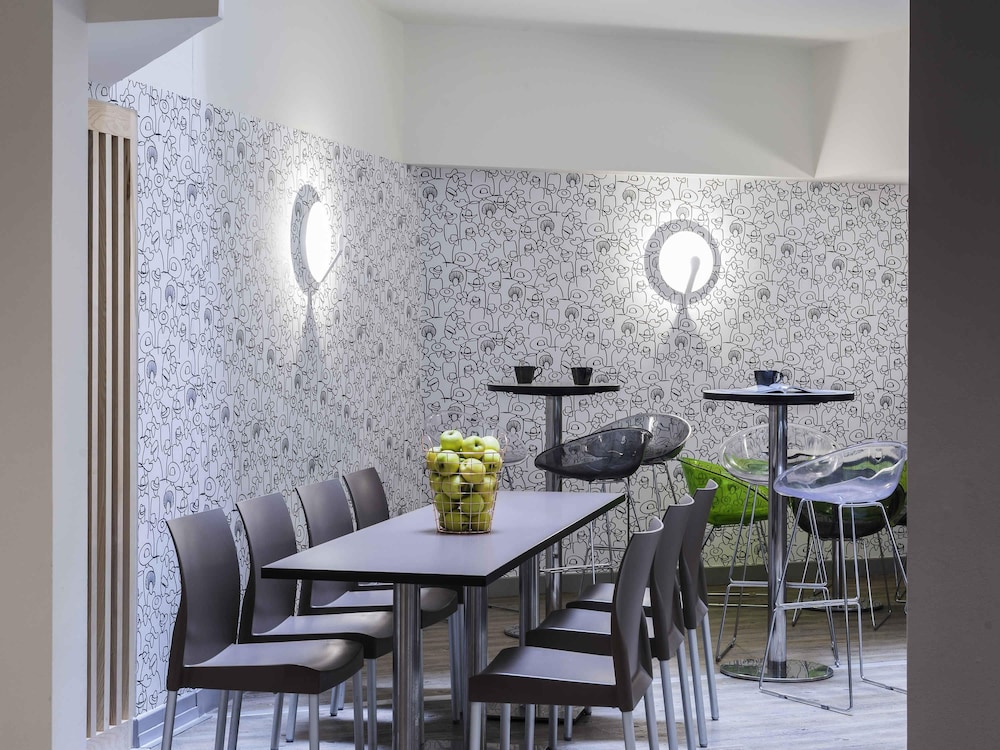 Ibis Styles Nice Vieux Port 58/76
