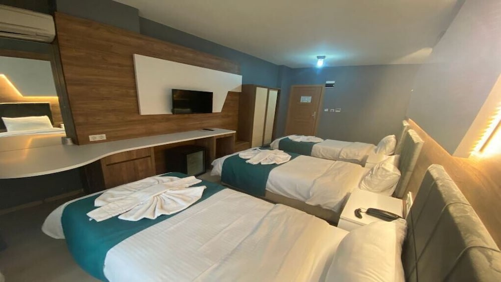Bozoogullari Otel 6/24